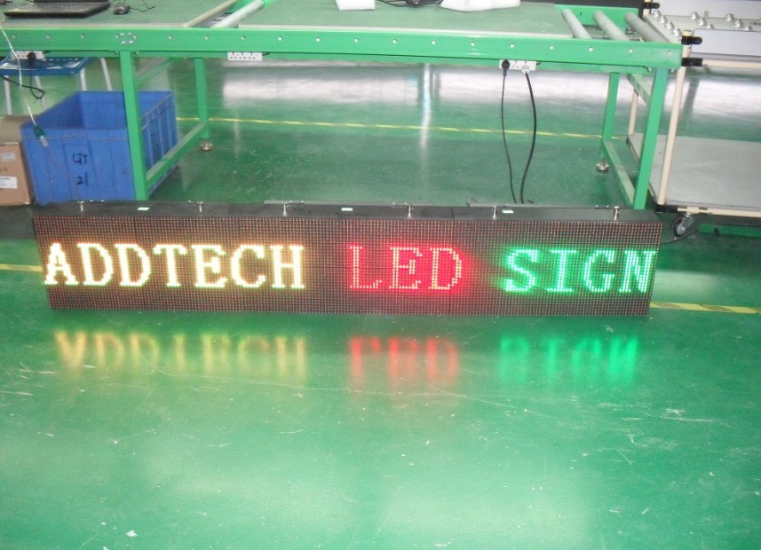 USA LED Scrolling Message Sign
